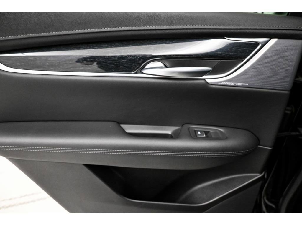Certified 2022 Cadillac XT5 Premium Luxury FWD image 23