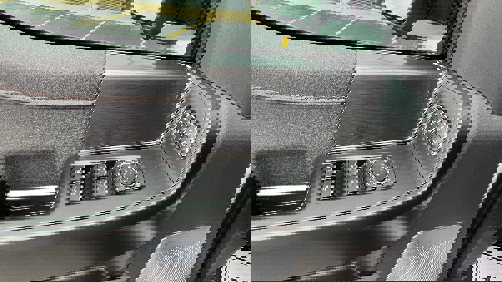 Used 2023 Ford F150 Raptor w/ Raptor 37 Performance Package AWD/4WD image 14