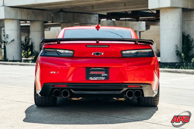 Used 2018 Chevrolet Camaro ZL1 RWD image 13