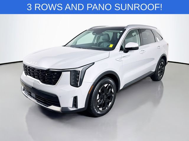 Used 2025 Kia Sorento S w/ Panoramic Sunroof Package