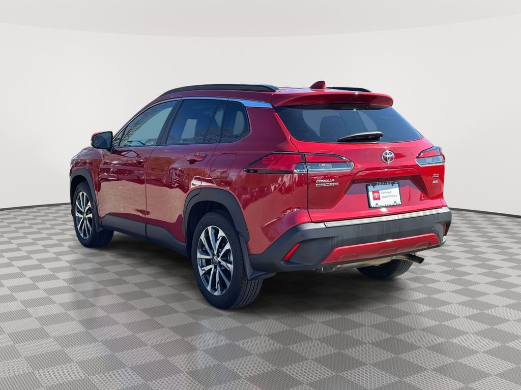 Used 2023 Toyota Corolla Cross XLE w/ Convenience Package image 5