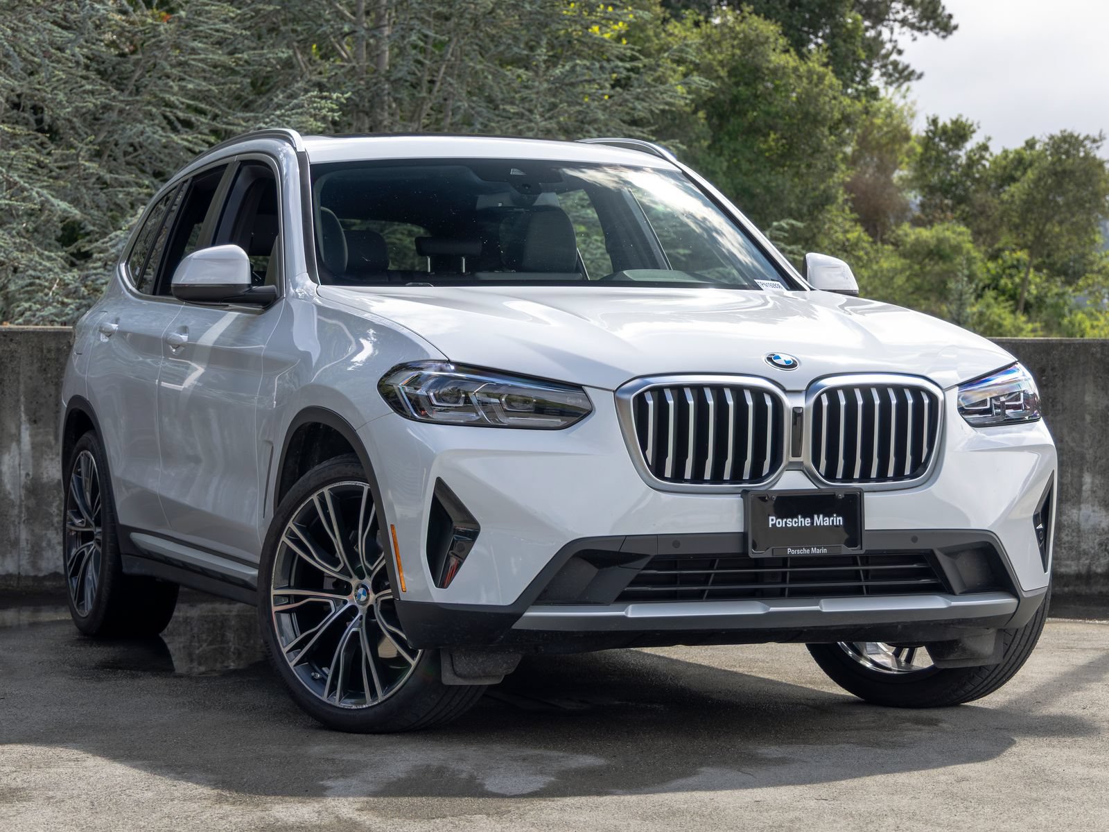 Used 2023 BMW X3 xDrive30i w/ Premium Package w/ZPA AWD/4WD image 6