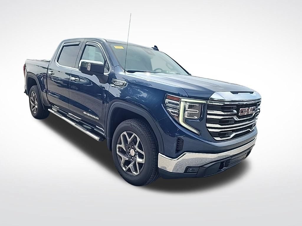 Used 2022 GMC Sierra 1500 SLT w/ SLT Convenience Package RWD image 3