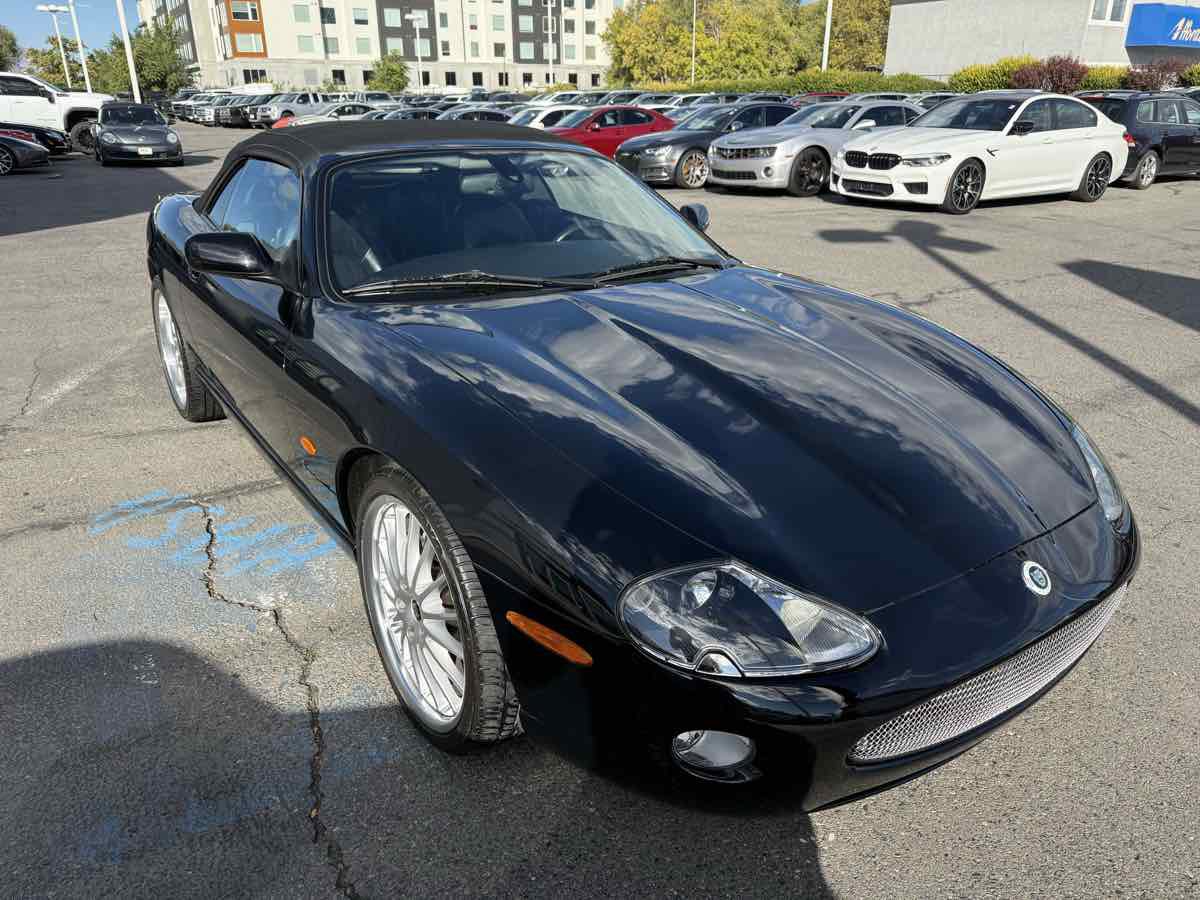 Used 2006 Jaguar XK8 Convertible image 4