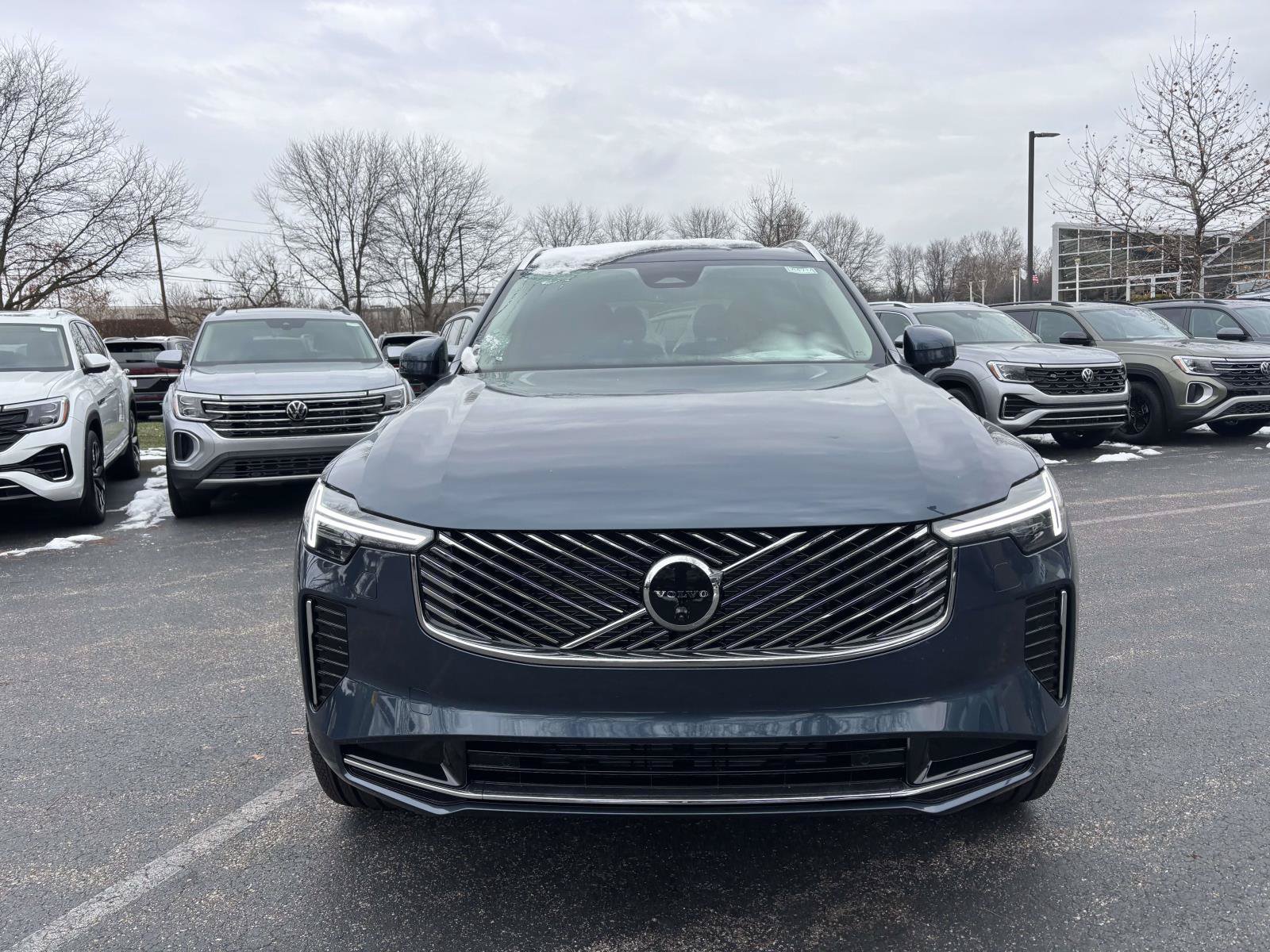 Certified 2026 Volvo XC90 B6 Plus w/ Protection Package Premier AWD/4WD image 2
