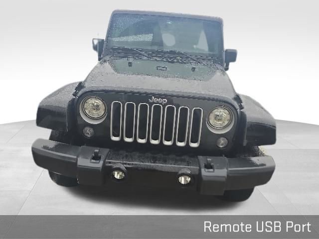 Used 2017 Jeep Wrangler Unlimited Sahara w/ Connectivity Group AWD/4WD image 10