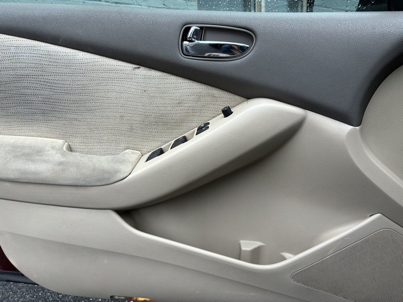 Used 2012 Nissan Altima 2.5 S FWD image 13