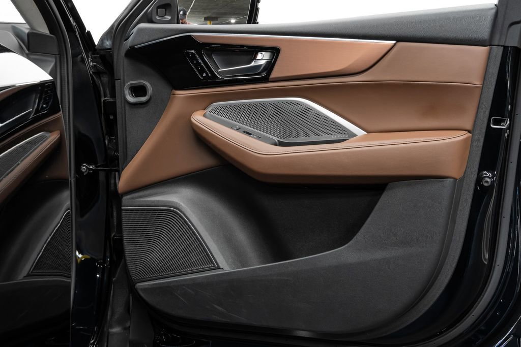 Certified 2023 Acura MDX FWD w/ Technology Package image 21