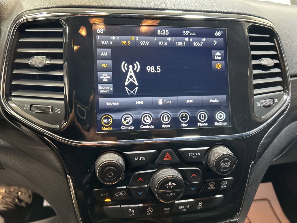 Used 2022 Jeep Grand Cherokee Laredo X AWD/4WD image 27