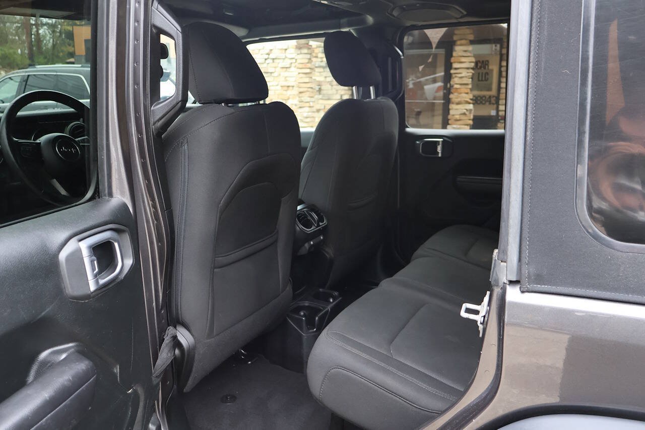 Used 2018 Jeep Wrangler Unlimited Sport S AWD/4WD image 24