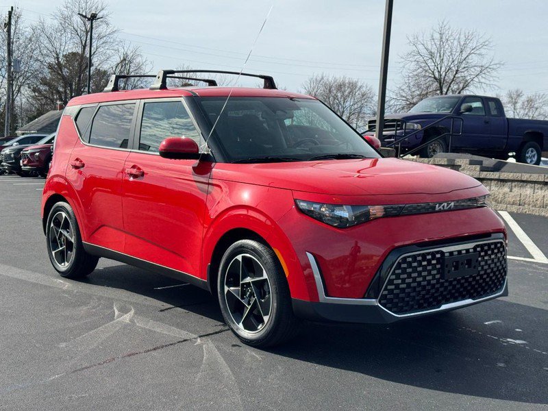 Used 2025 Kia Soul EX image 2