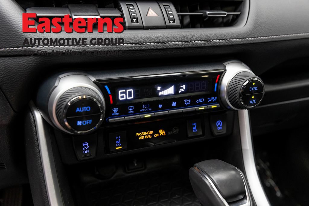 Used 2020 Toyota RAV4 XLE Premium AWD/4WD image 20