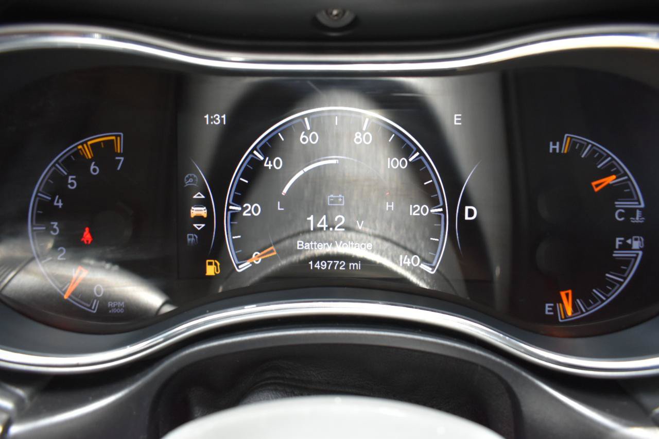 Used 2018 Jeep Grand Cherokee Limited AWD/4WD image 17
