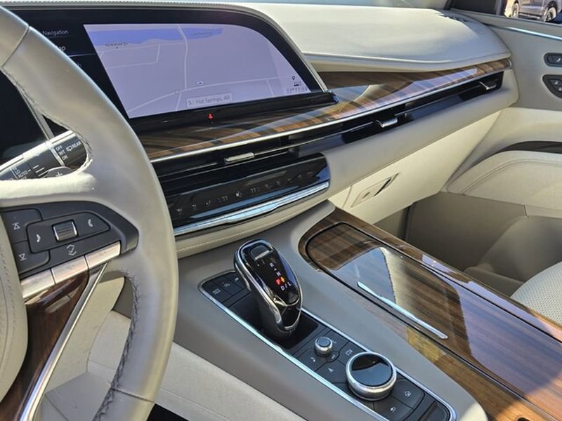 Used 2024 Cadillac Escalade Sport Platinum image 27
