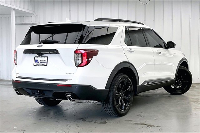 Used 2023 Ford Explorer ST-Line w/ Class IV Trailer Tow Package image 12