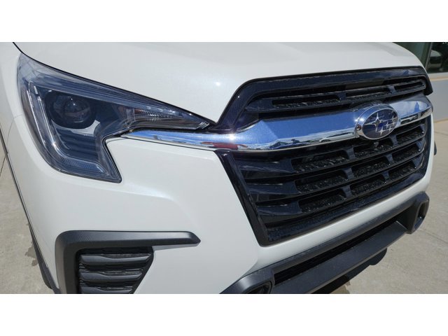 New 2025 Subaru Ascent Limited image 3
