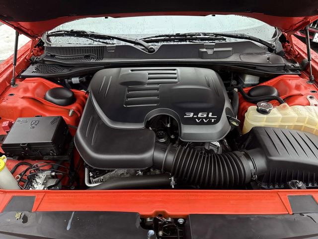 Used 2022 Dodge Challenger SXT w/ Blacktop Package image 10