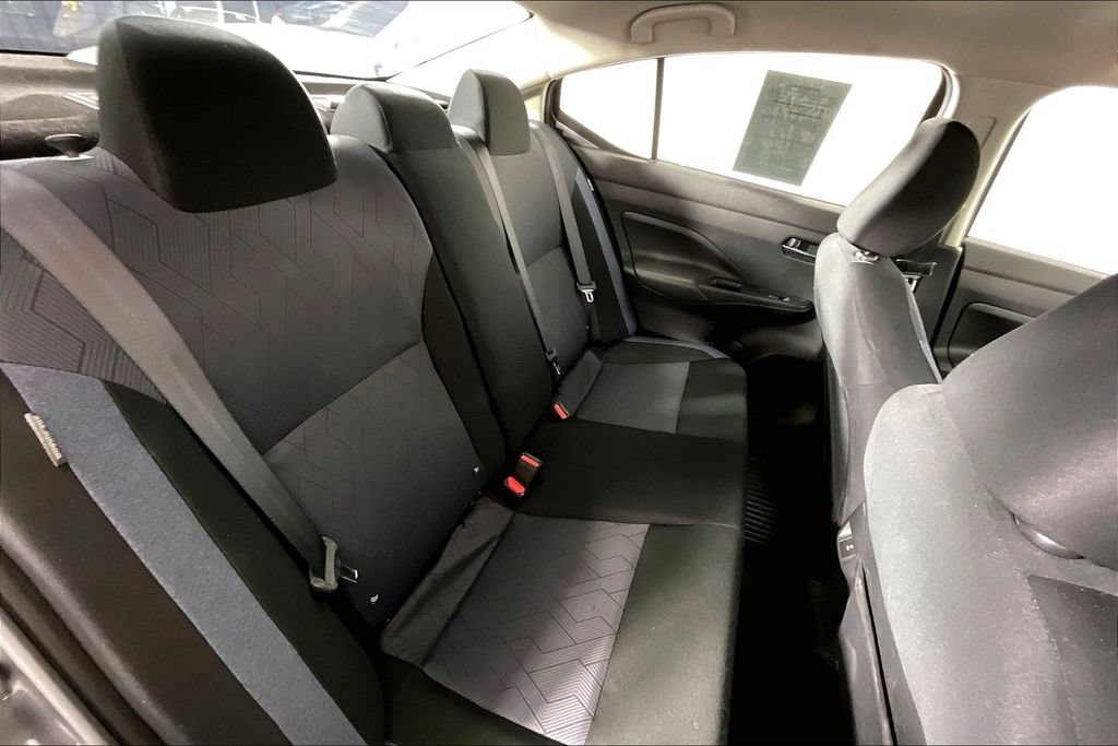 Used 2025 Nissan Versa SV w/ Trunk Package FWD image 32