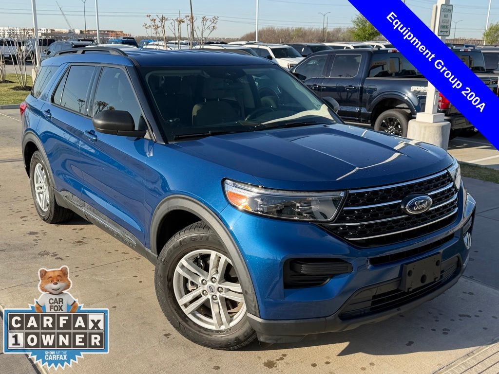 Used 2021 Ford Explorer XLT image 3