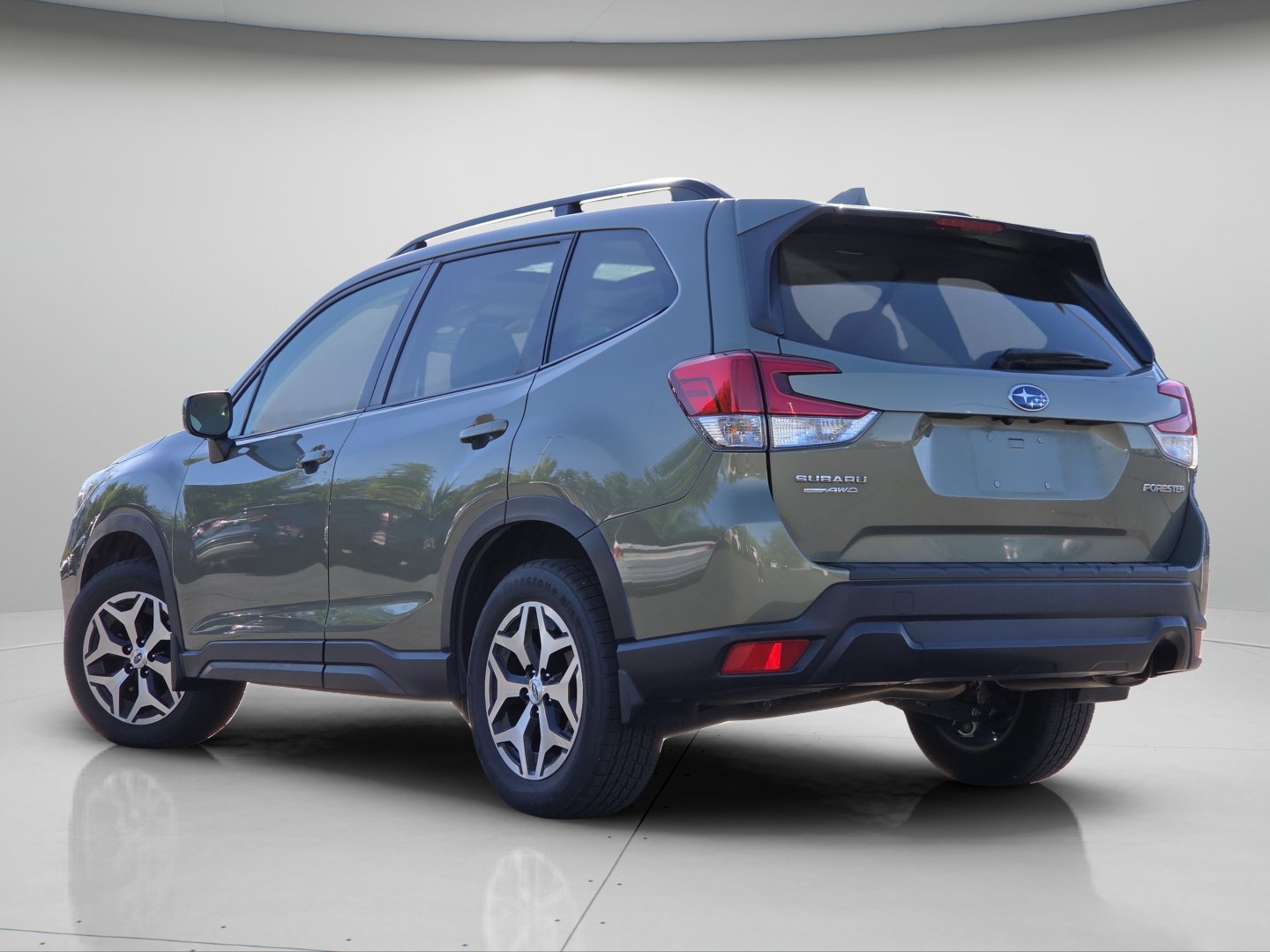 Used 2021 Subaru Forester Premium w/ Popular Package #1 AWD/4WD image 21