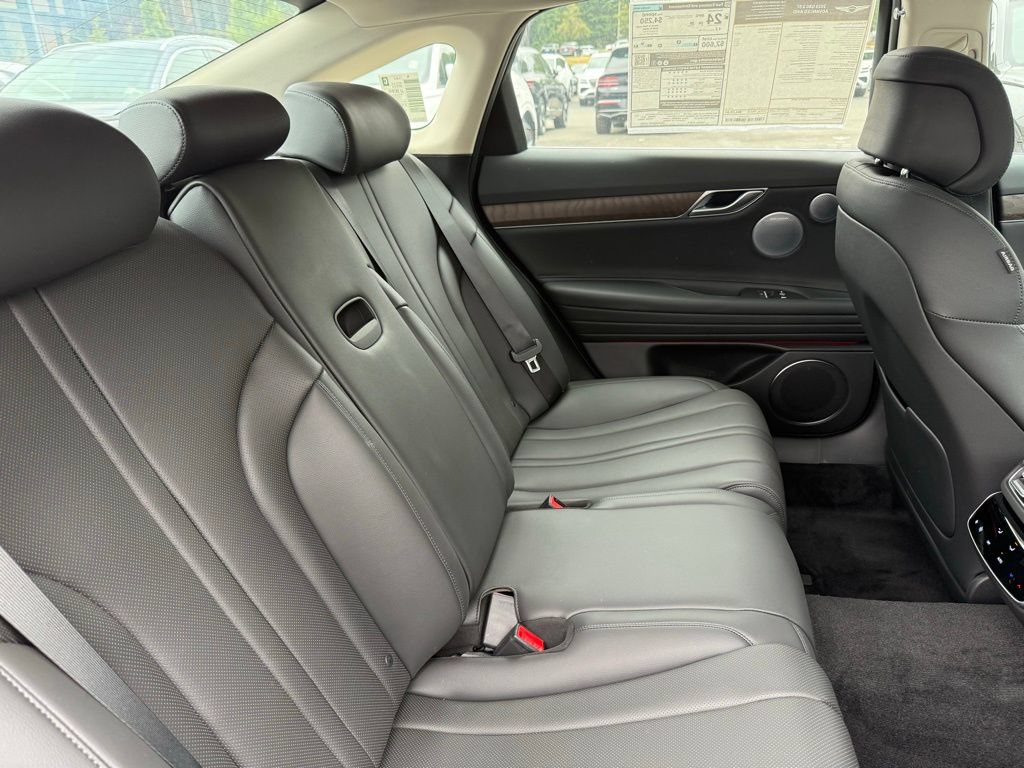 Certified 2025 Genesis G80 2.5T Advanced AWD/4WD image 17