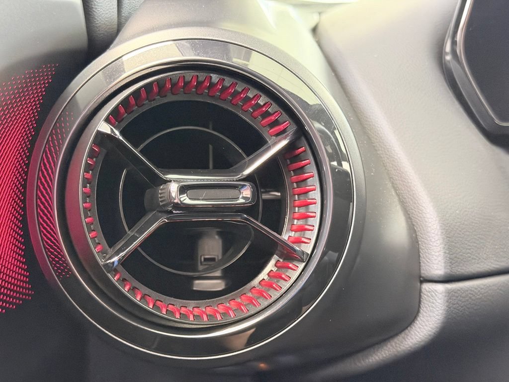 Used 2024 Chevrolet Equinox EV RS FWD image 39