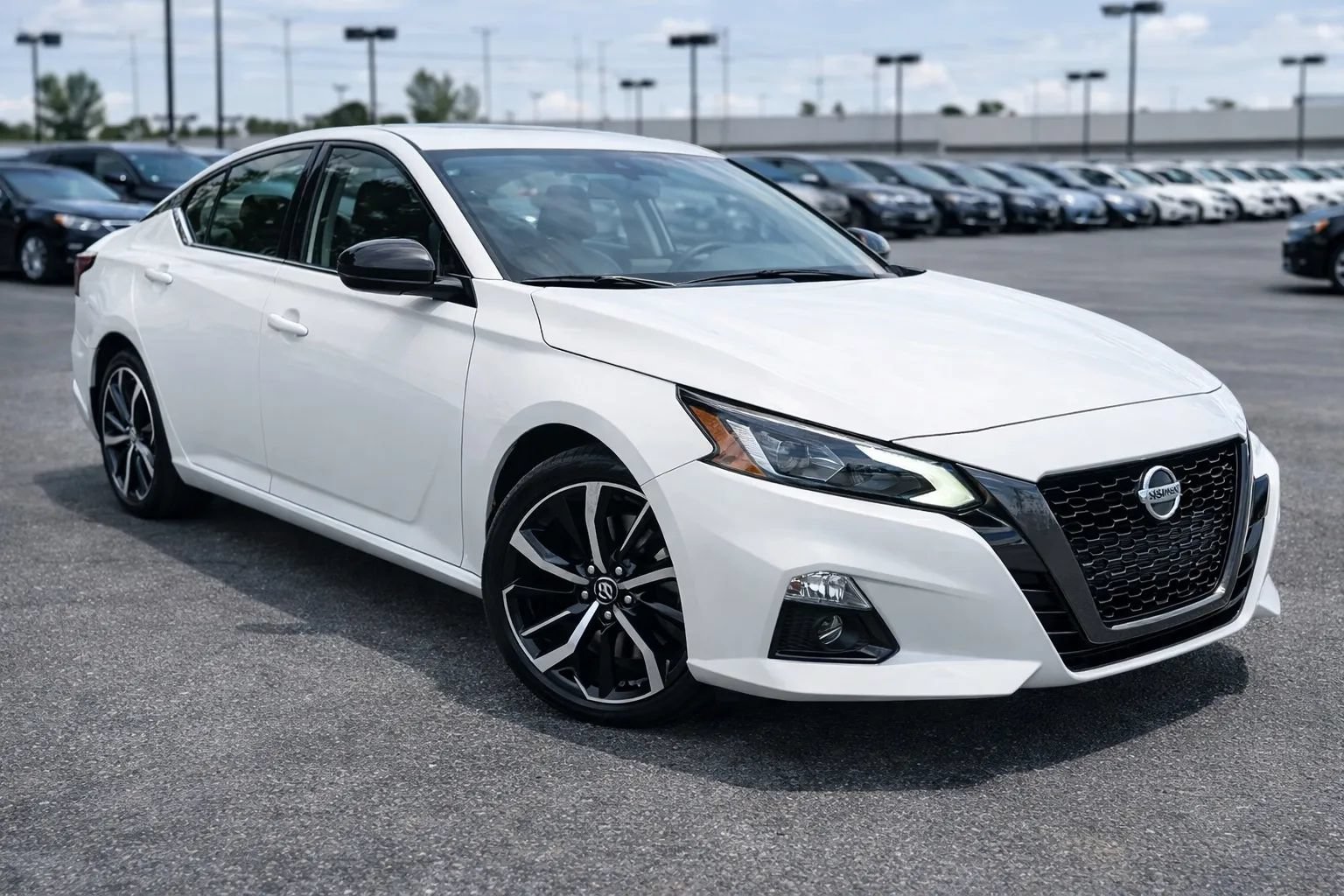 Used 2024 Nissan Altima 2.5 SR