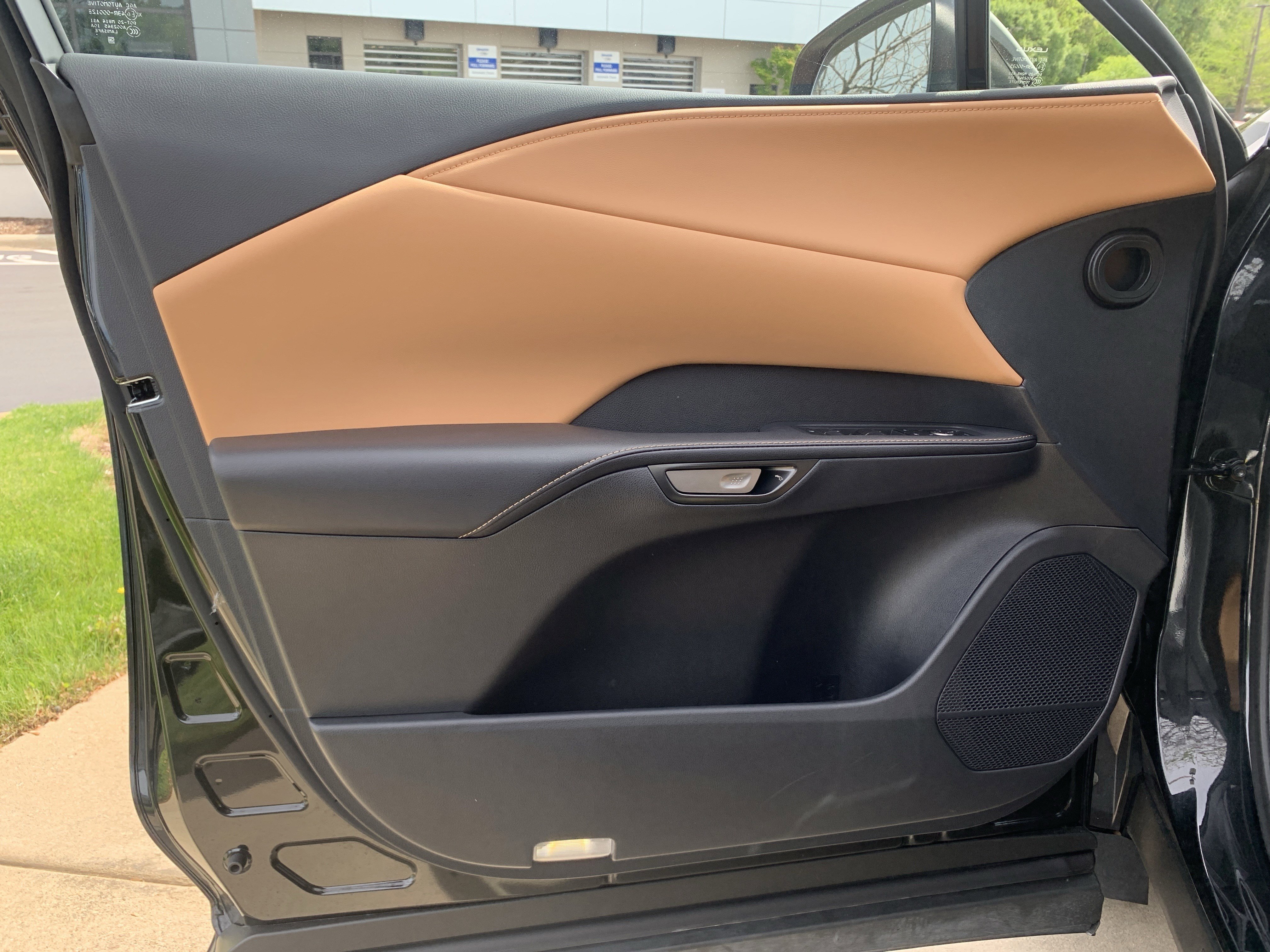 Certified 2025 Lexus RX 350 Premium w/ Accessory Package (Z1) image 14