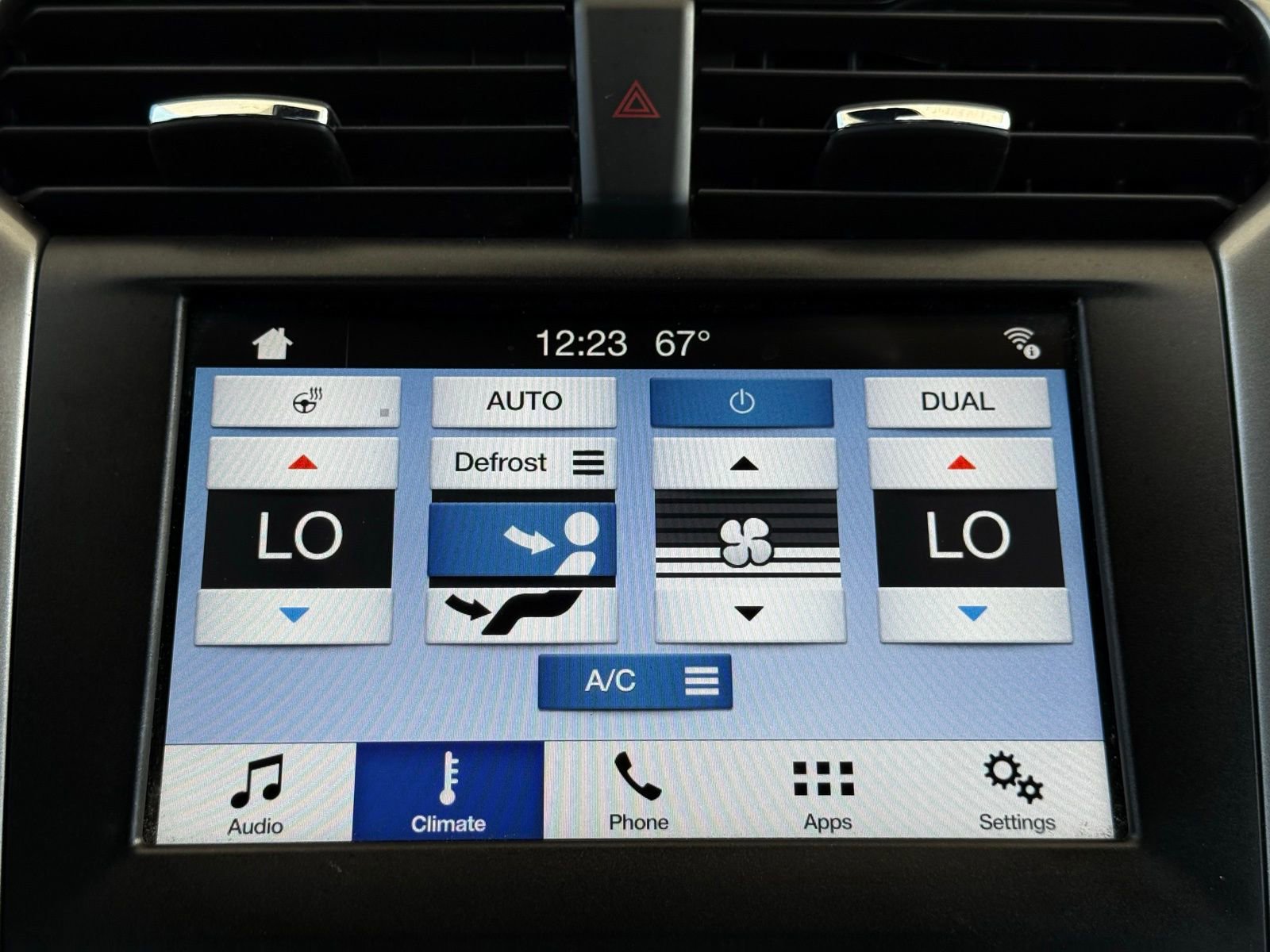 Used 2018 Ford Fusion SE w/ Equipment Group 602A FWD image 37