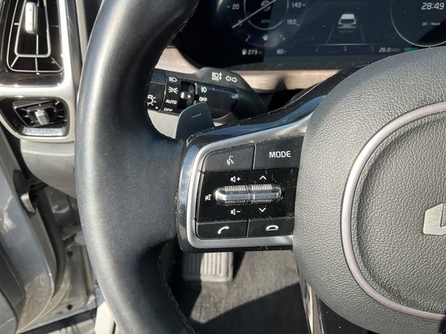 Used 2023 Kia Sorento SX Prestige image 12