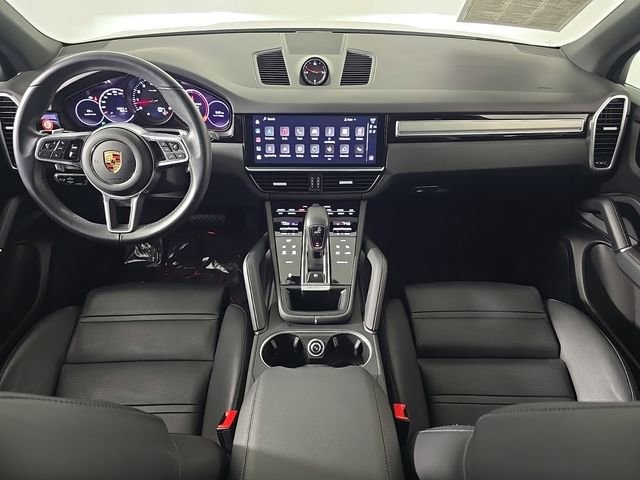Certified 2023 Porsche Cayenne Platinum Edition image 29