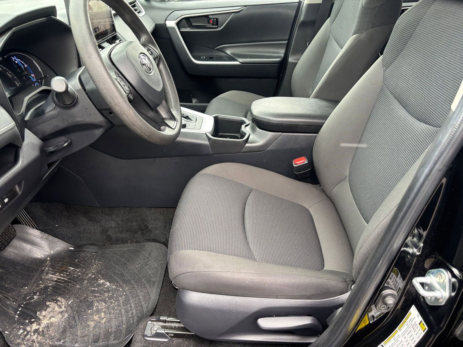 Used 2025 Toyota RAV4 LE image 23