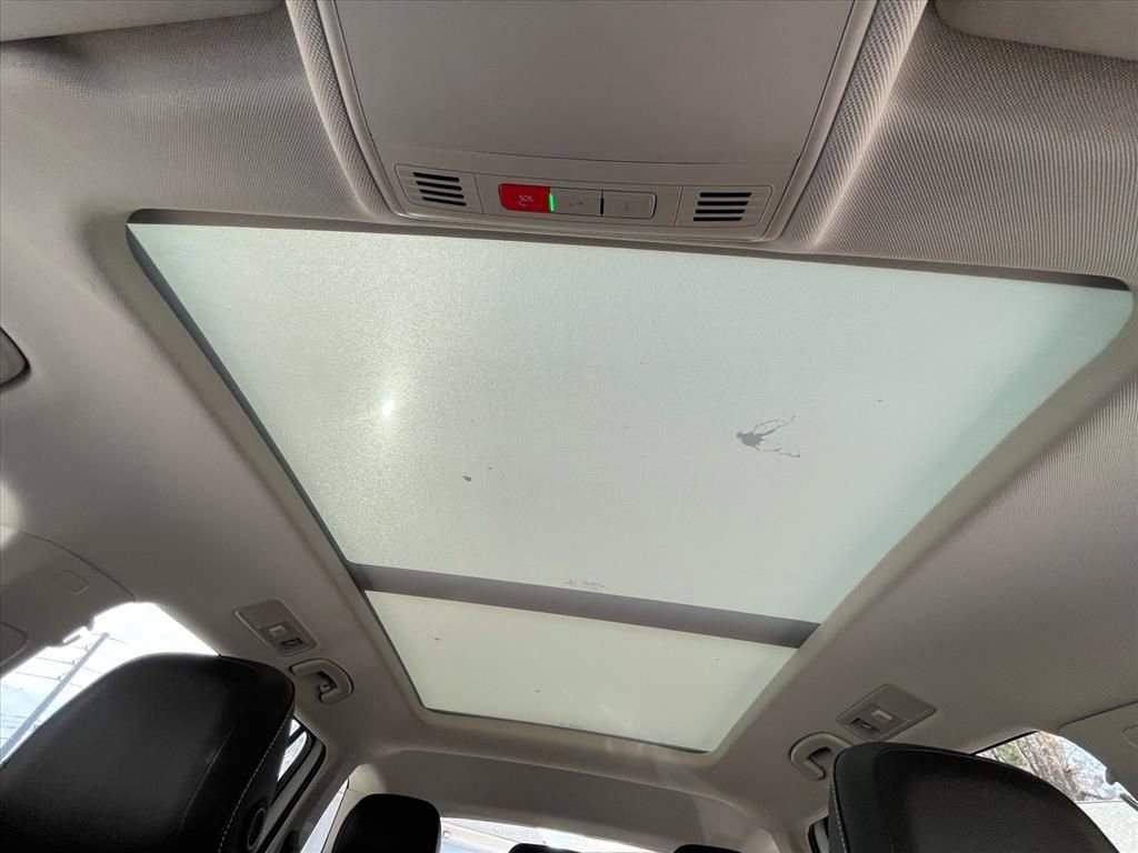 Used 2022 Volkswagen Tiguan SE image 25