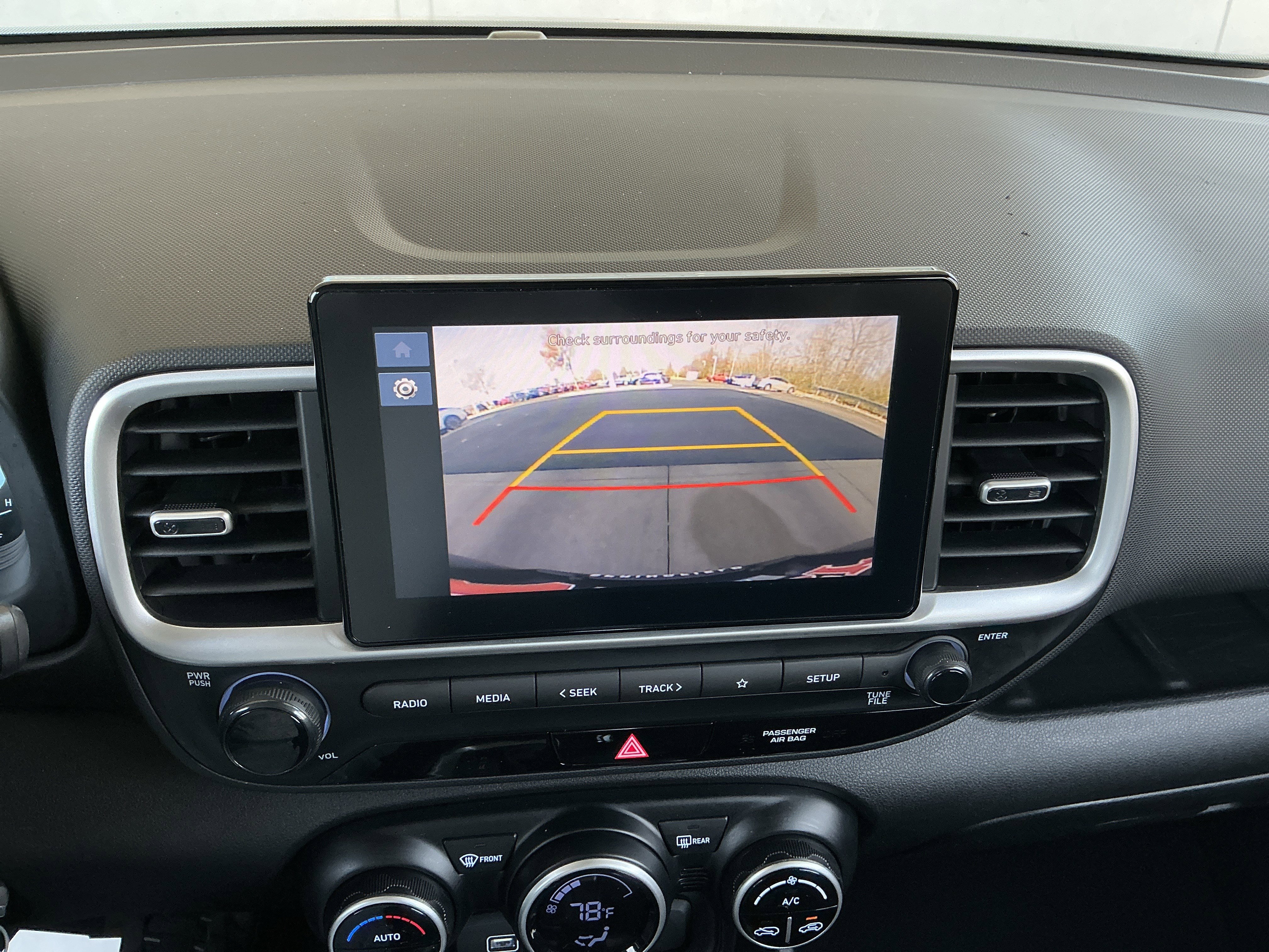 Used 2023 Hyundai Venue SEL image 10