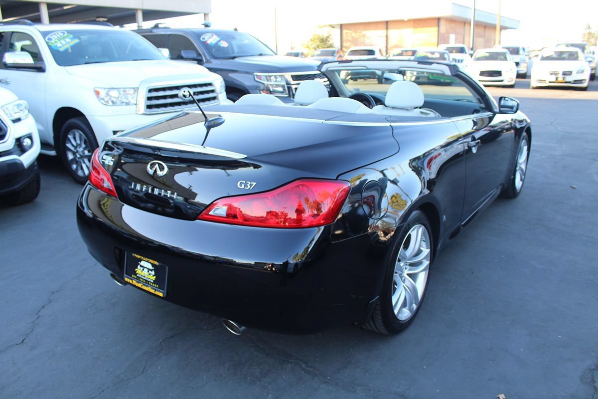 Used 2009 INFINITI G37 Convertible RWD image 17