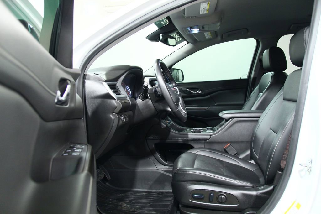 Used 2022 GMC Acadia SLT w/ Elevation Edition image 4