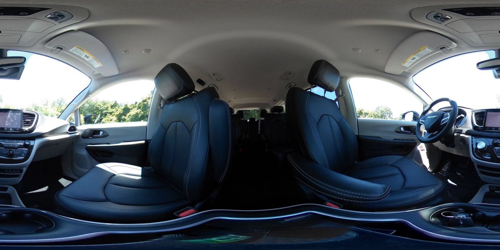 Used 2024 Chrysler Pacifica Touring-L FWD image 43