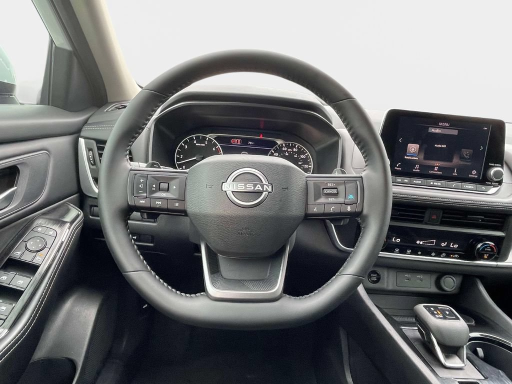 Used 2026 Nissan Rogue SV FWD image 13