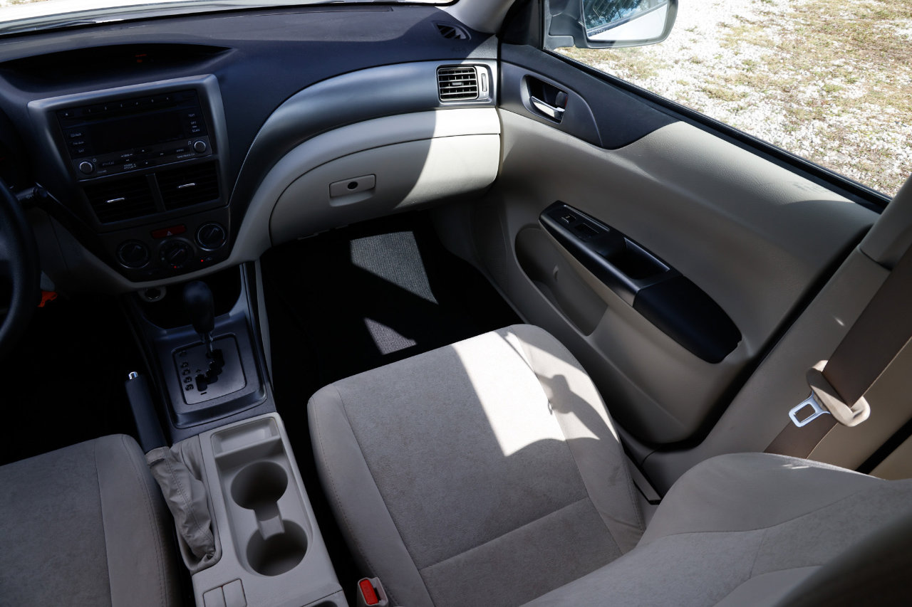Used 2011 Subaru Impreza 2.5i image 21