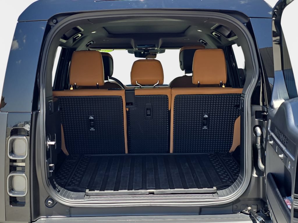 Certified 2024 Land Rover Defender 110 Carpathian Edition AWD/4WD image 12