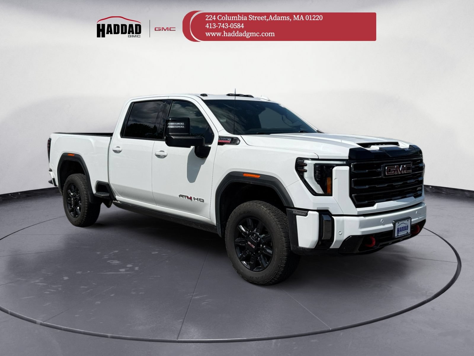 Used 2024 GMC Sierra 2500 AT4 w/ AT4 Premium Plus Package AWD/4WD image 3