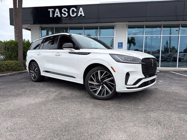 New 2026 Lincoln Aviator Black Label w/ Jet Appearance Package