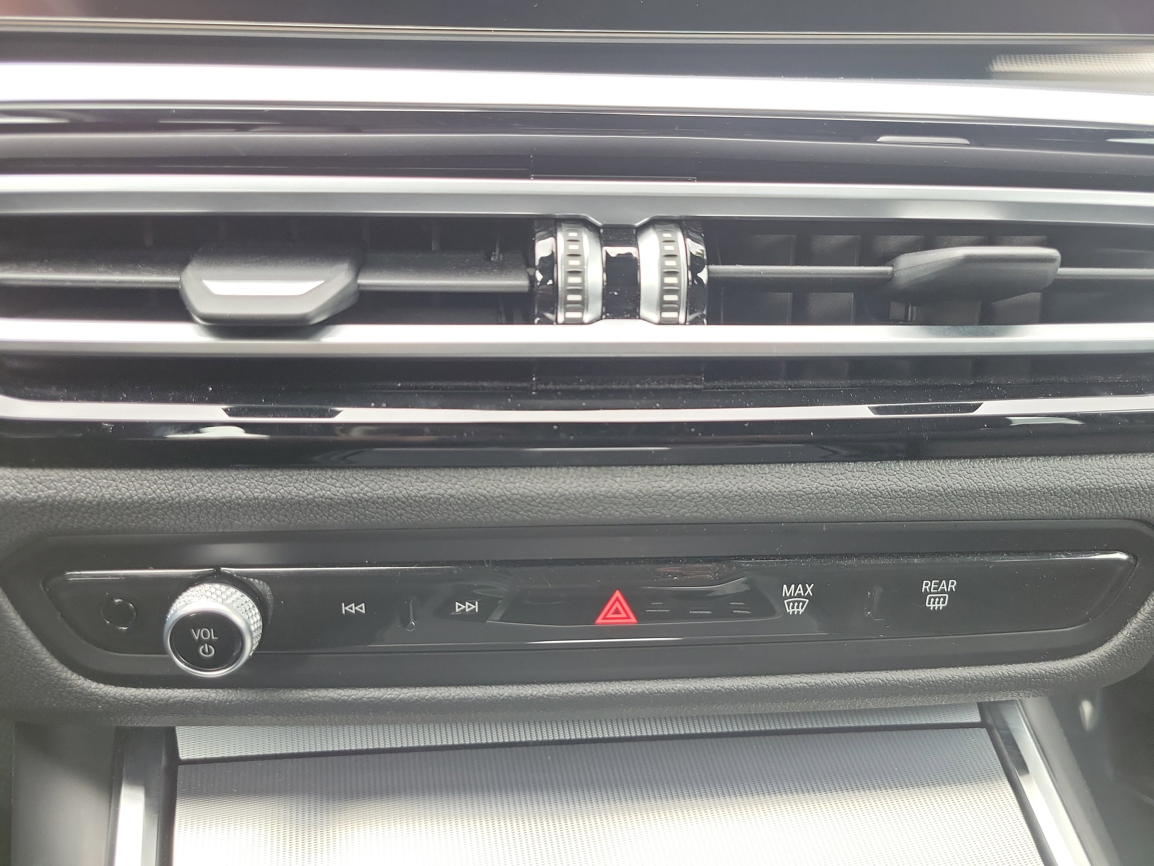 Certified 2023 BMW i4 eDrive35 w/ Parking Assistance Package image 29