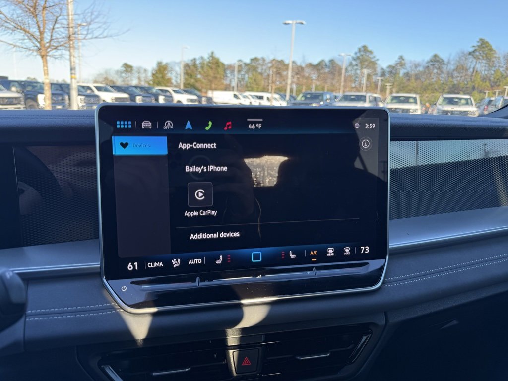 Used 2025 Volkswagen Tiguan SE R-Line image 16