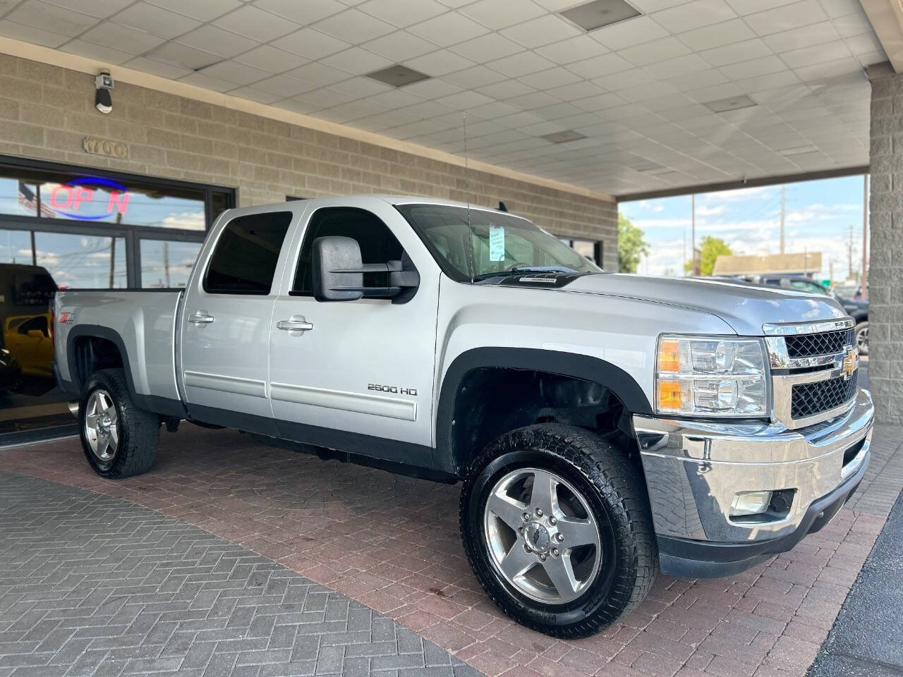 Used 2012 Chevrolet Silverado 2500 LTZ w/ LTZ Plus Package AWD/4WD image 23