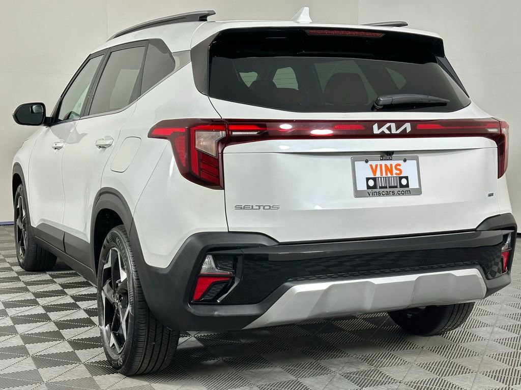 Used 2024 Kia Seltos EX image 30