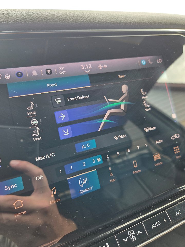 Used 2024 Jeep Wagoneer Series II w/ Flexible Seating Group image 25