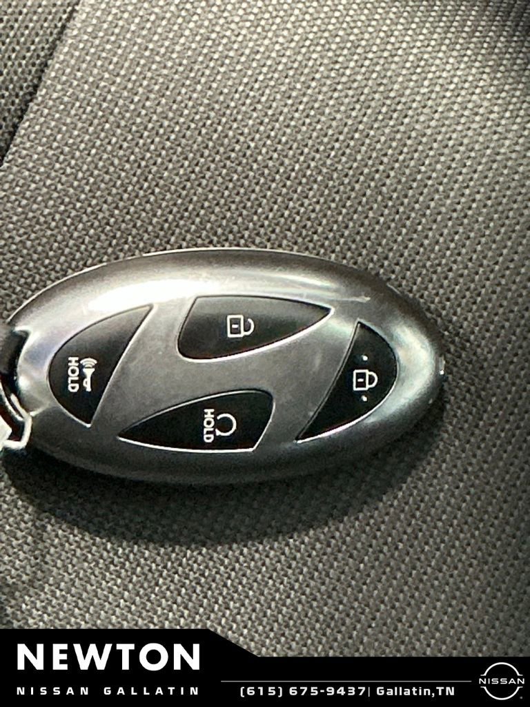 Used 2025 Hyundai Kona SEL AWD/4WD image 44