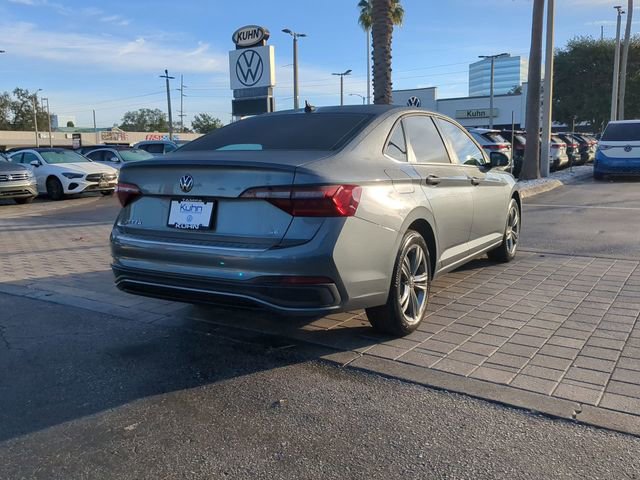 Certified 2023 Volkswagen Jetta SE image 4