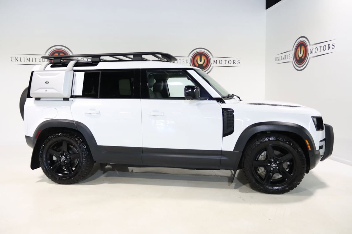 Used 2020 Land Rover Defender 110 SE AWD/4WD image 32